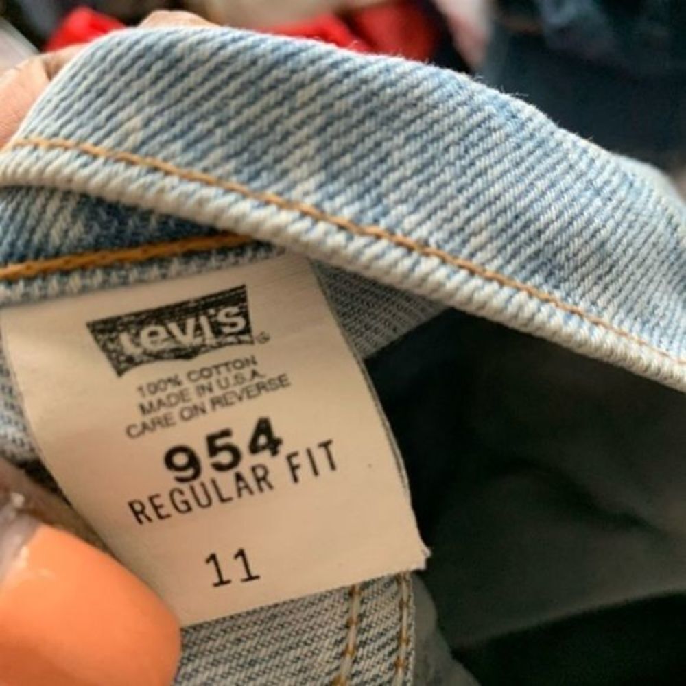 Levi’s - Picture 3 of 8